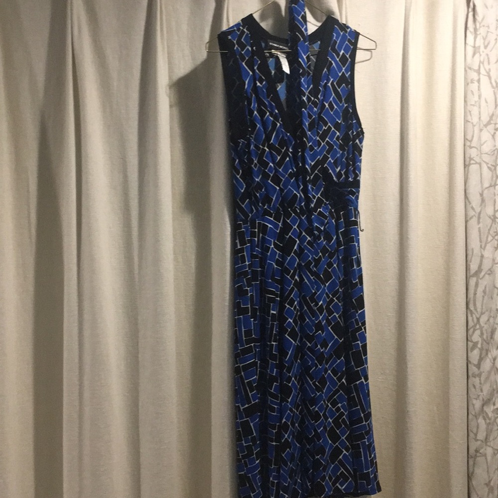 Black/ white/royal blue print dress with belt